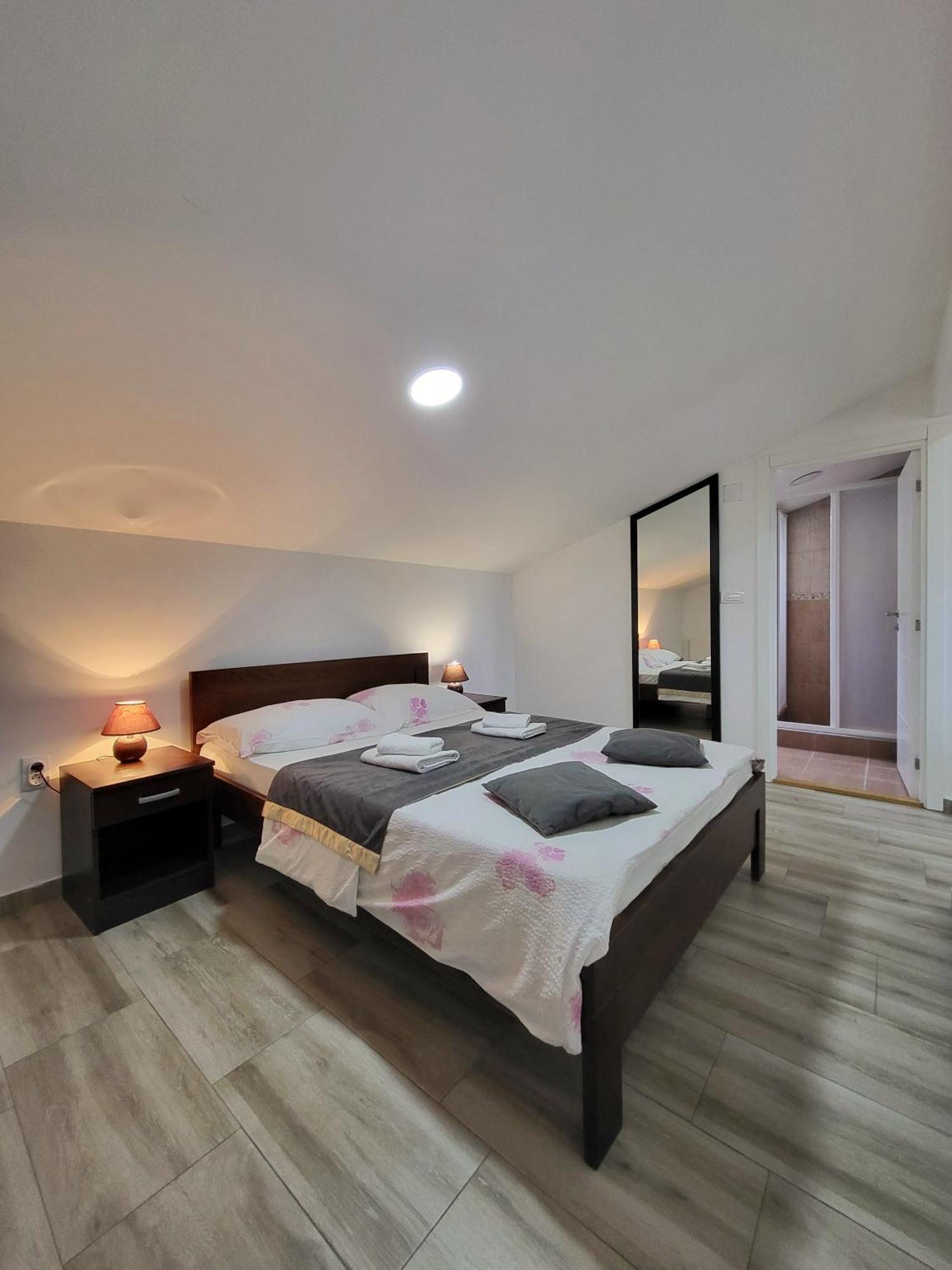Apartmani Tarsko Jezero Zaovine Kültér fotó